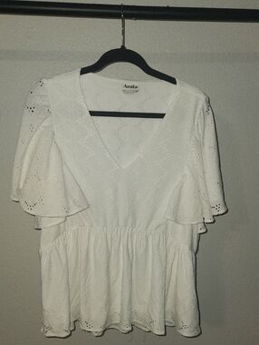 Arula White Eyelet V-Neck Peplum Top 1x 14/16/18  Nwot